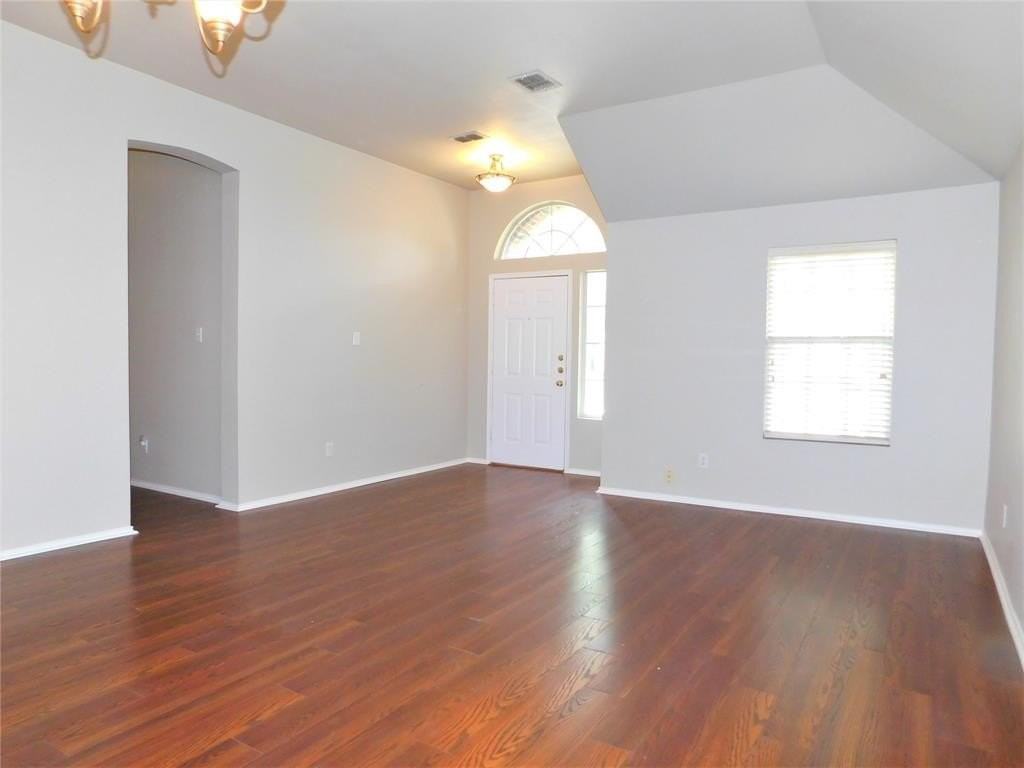 1664 Big Bend Dr - Photo 3 of 21