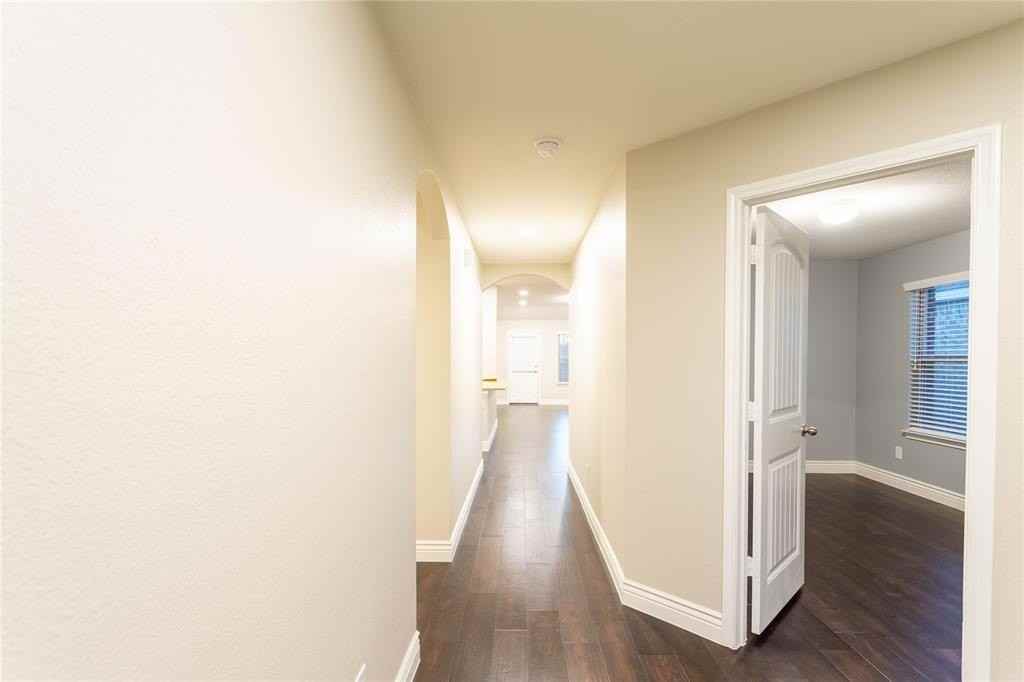 1009 Riverstone Trl - Photo 6 of 22