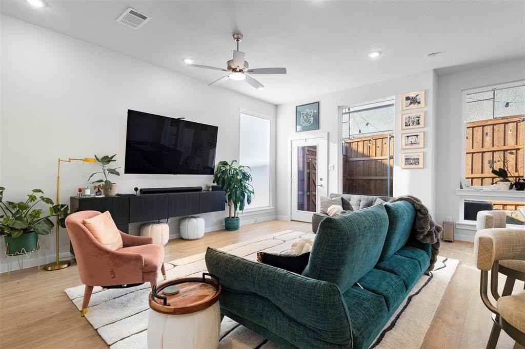 114 Enclave Way - Photo 3 of 19