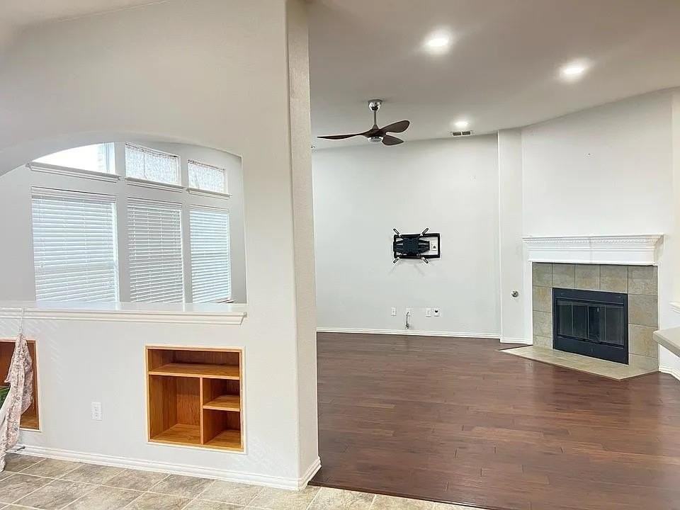 11361 La Grange Dr - Photo 2 of 25