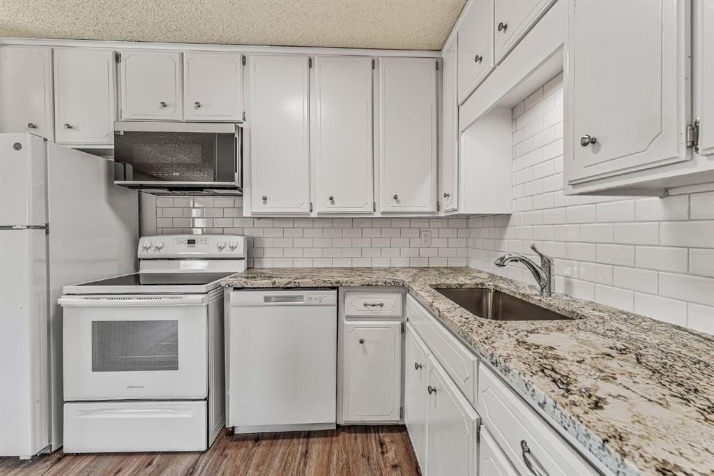 1361 W Mcneill St - Photo 2 of 20