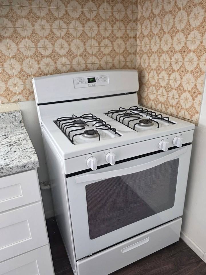 53080 Cesar Chavez St - Photo 4 of 16