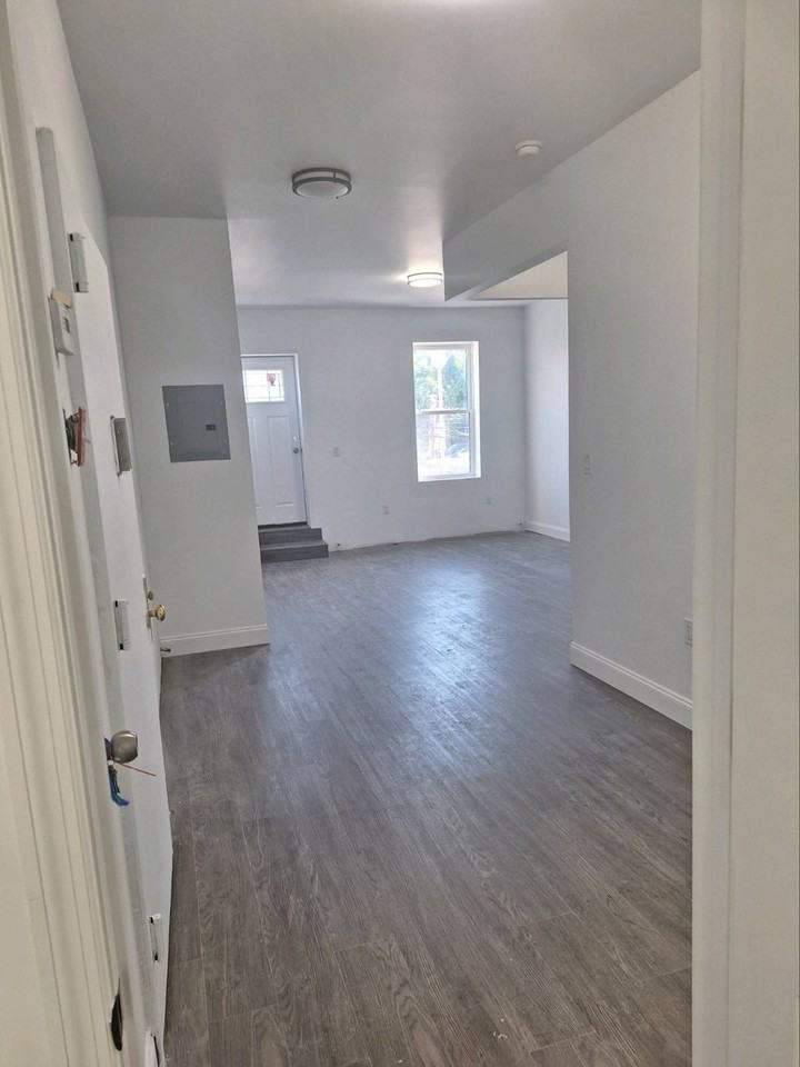 W 169th St #2 - Photo 2 of 5