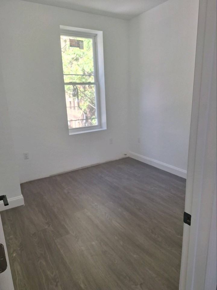 W 169th St #2 - Photo 5 of 5