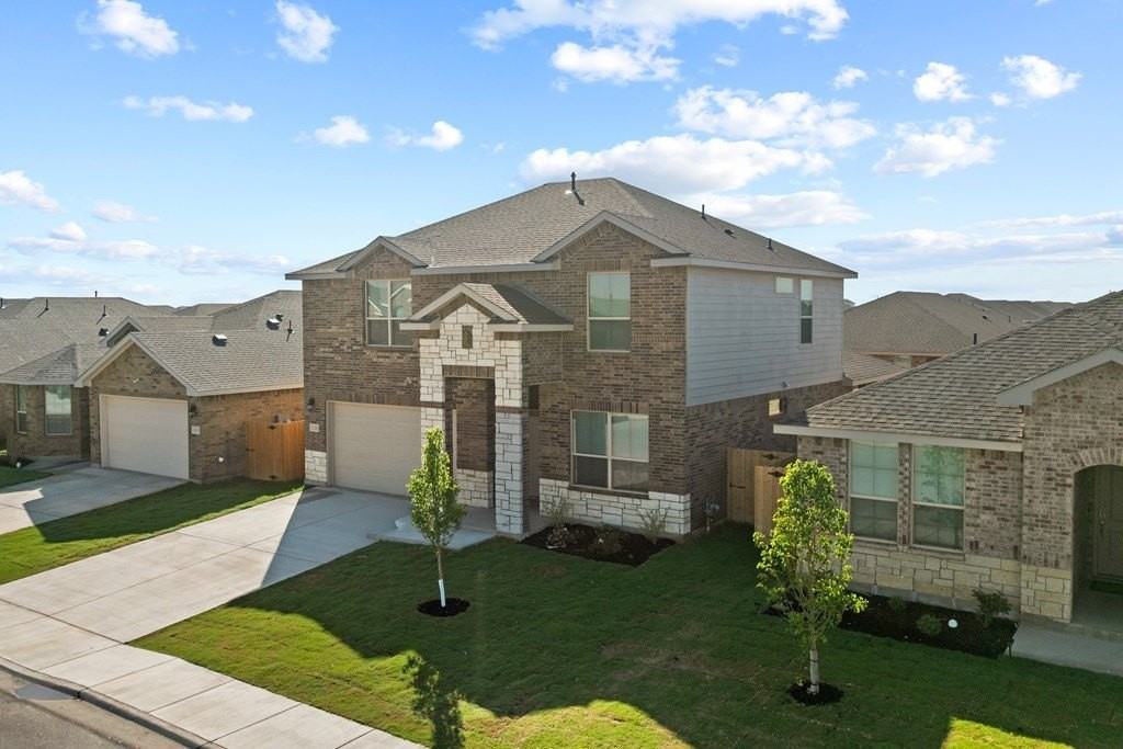 2106 Somerset Dr - Photo 2 of 28