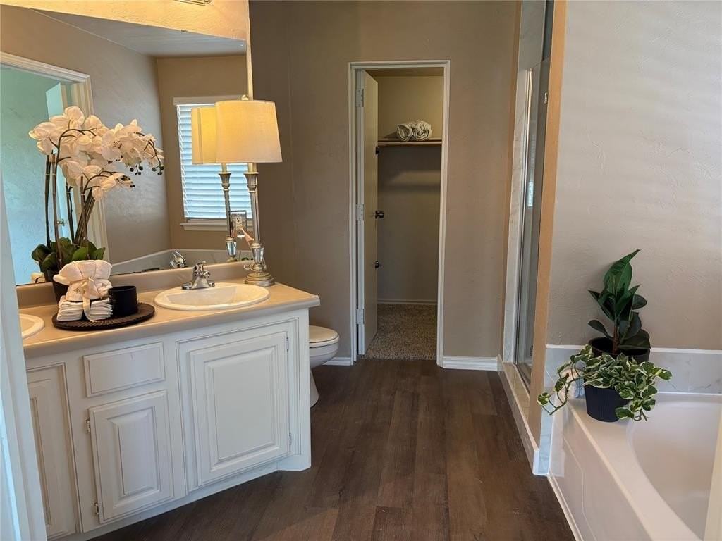 1424 Sw 129th St - Photo 4 of 27