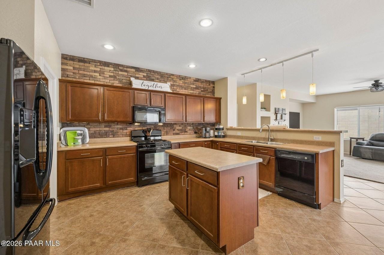 12668 E Viento St - Photo 6 of 29