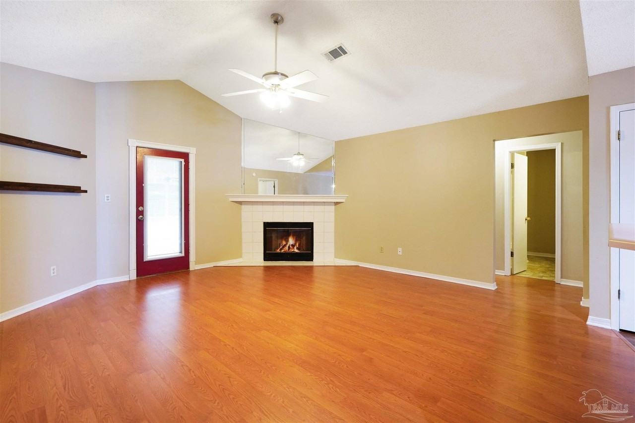 2009 Coral St - Photo 2 of 18