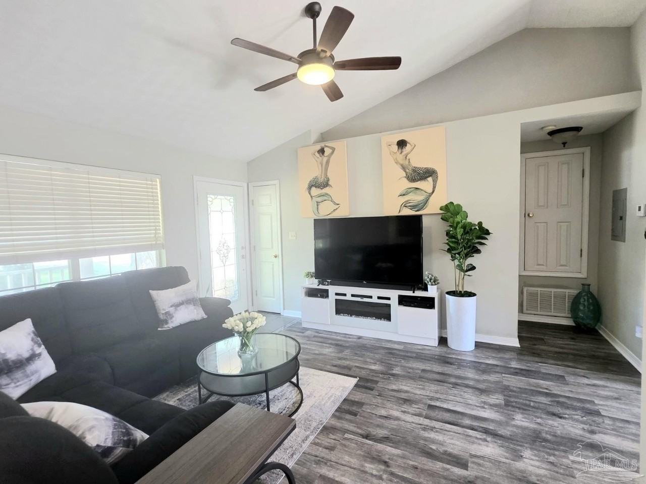 81 N Jamaica St - Photo 3 of 21