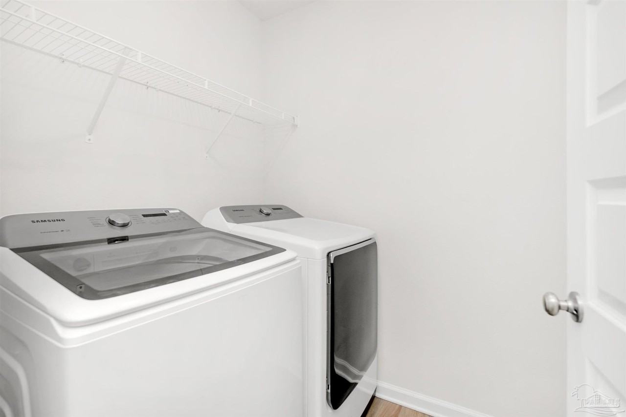 5277 Peach Dr - Photo 5 of 39