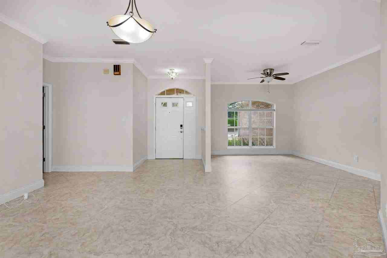 8731 Thunderbird Dr - Photo 4 of 44