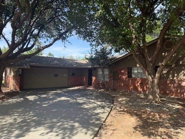 1902 N I St - Photo 2 of 11