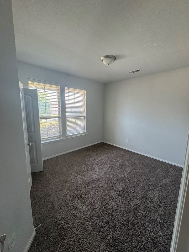 1507 Pavilion Pkwy - Photo 3 of 27