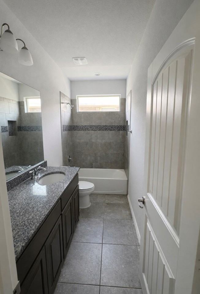 1507 Pavilion Pkwy - Photo 5 of 27