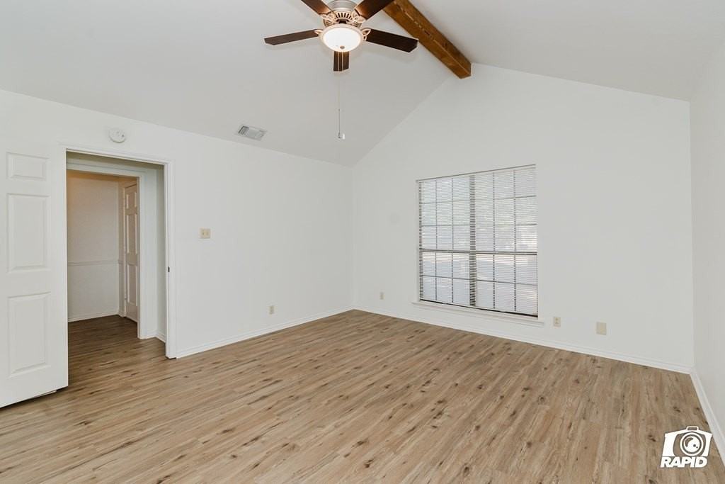 4911 Sherwood Dr - Photo 6 of 34