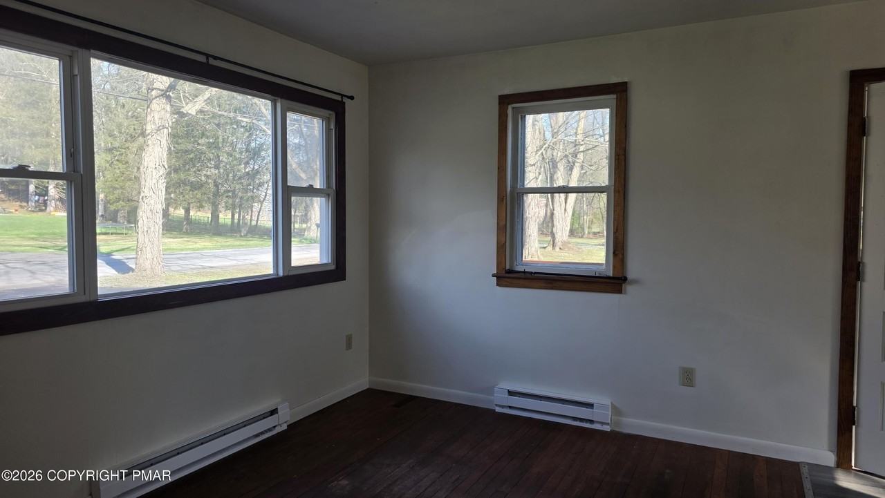 1131 Old Mill Rd - Photo 4 of 27