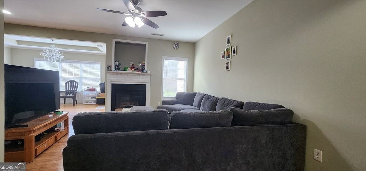 2877 Cross Creek Dr - Photo 5 of 20