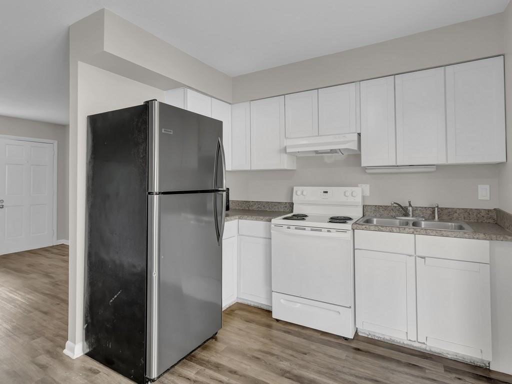 2036 19th St #2 - Photo 3 of 19