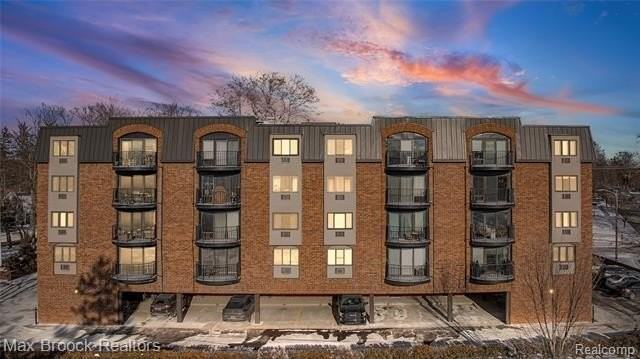 35300 Woodward Ave #406