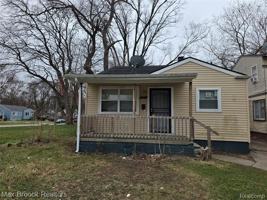 featured image of 24511 Florence St