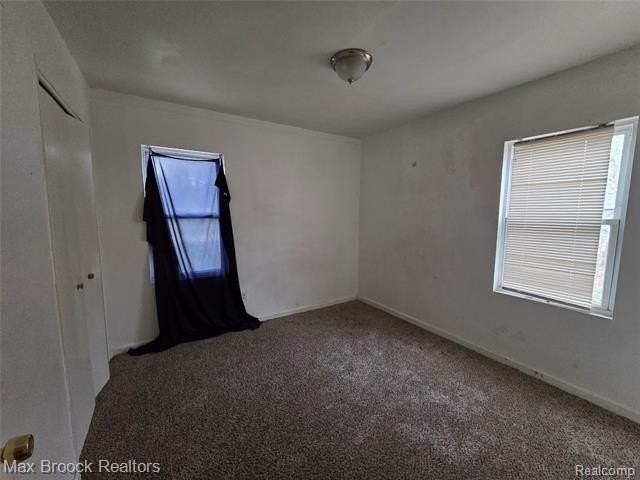 24511 Florence St - Photo 6 of 16