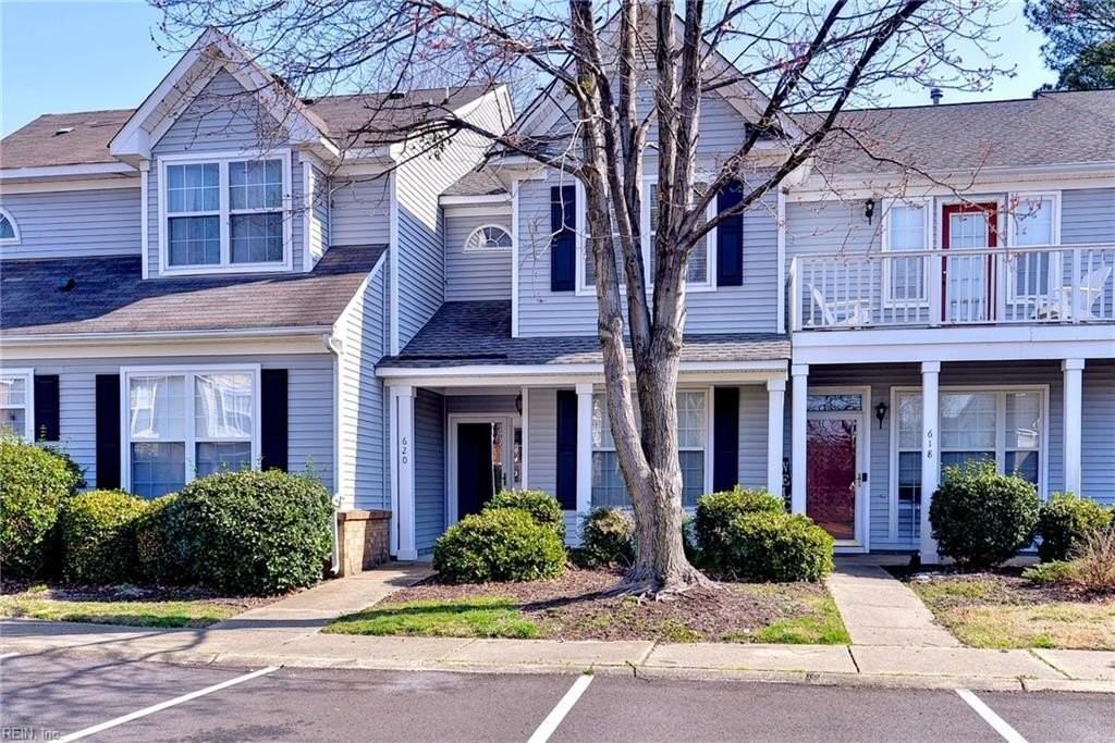 620 Windbrook Cir - Photo 3 of 31