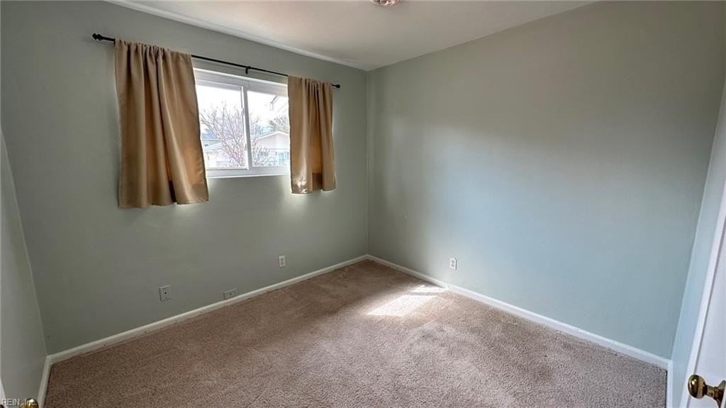 2030 Kingston Ave - Photo 6 of 10