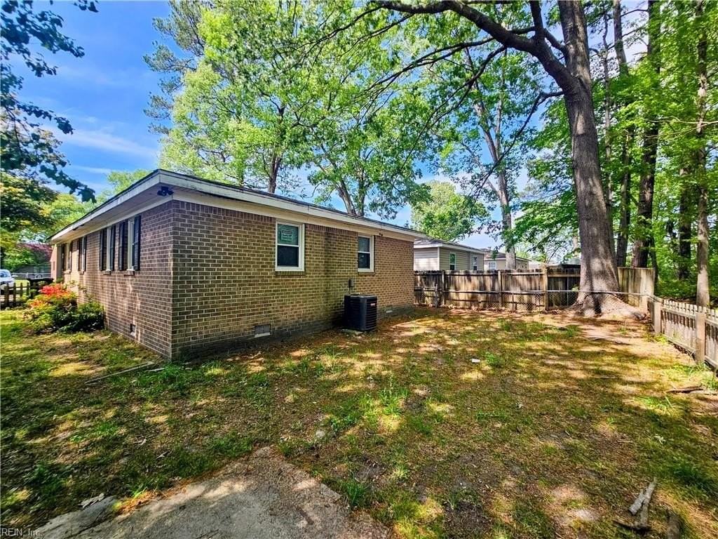 1940 Weber Ave - Photo 2 of 3