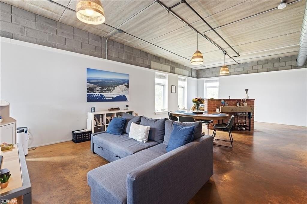 423 Saint Pauls Blvd #4A - Photo 7 of 26