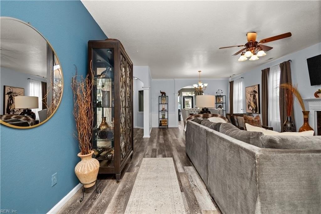 2476 Apiary Ct - Photo 4 of 50