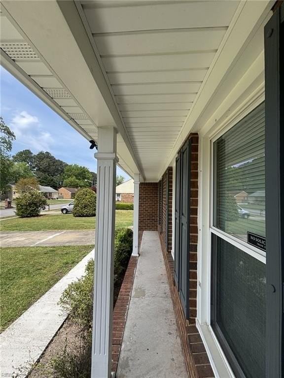 605 Treemont Ct - Photo 3 of 38