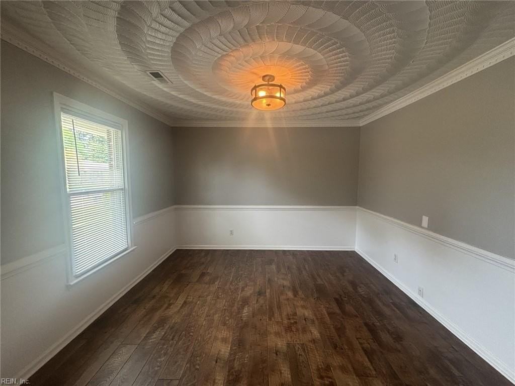 605 Treemont Ct - Photo 4 of 38