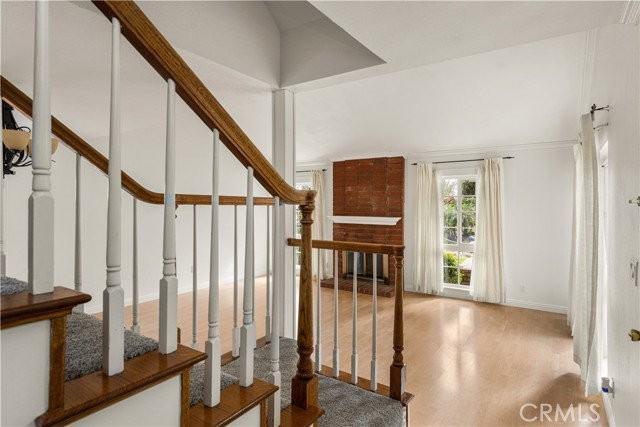 257 S Hillcrest St - Photo 3 of 8