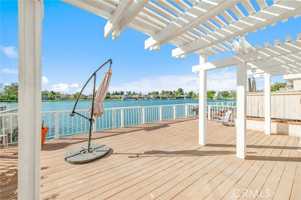 featured image of 76 Fairlake #23