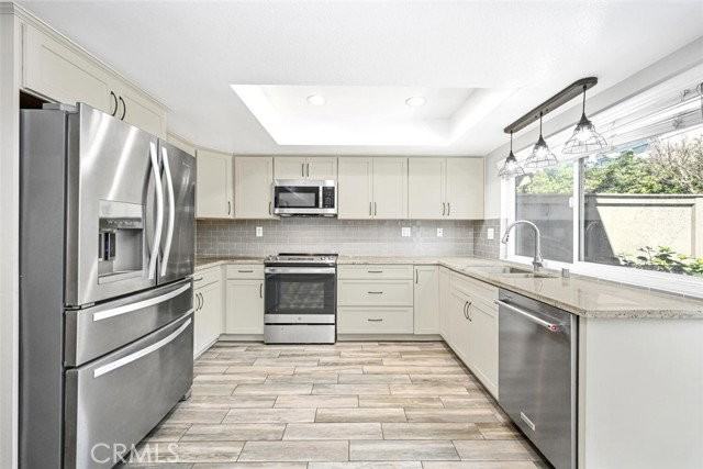 7021 Seal Cir - Photo 3 of 8