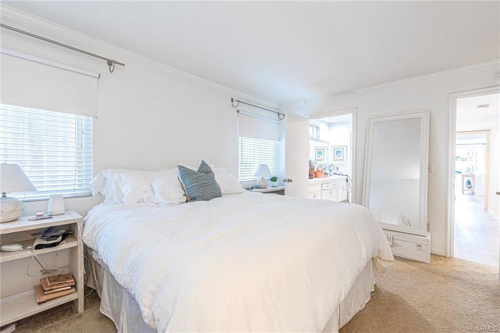 719 Poinsettia Ave - Photo 2 of 8