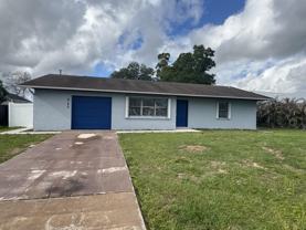 710 Nw Airoso Blvd - Photo 1 of 1