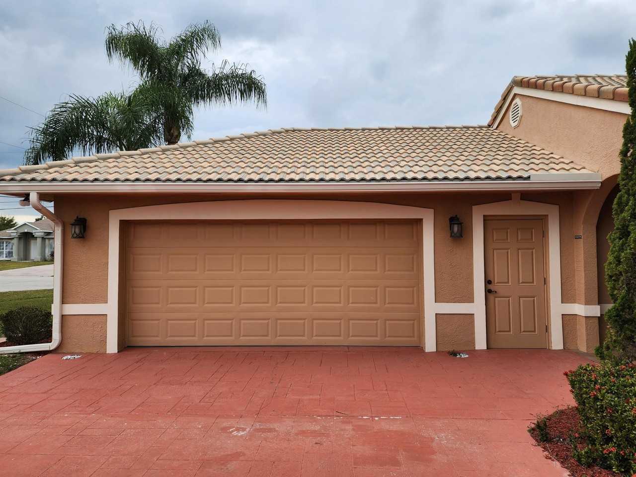 6031 Nw Flair Ct - Photo 3 of 20