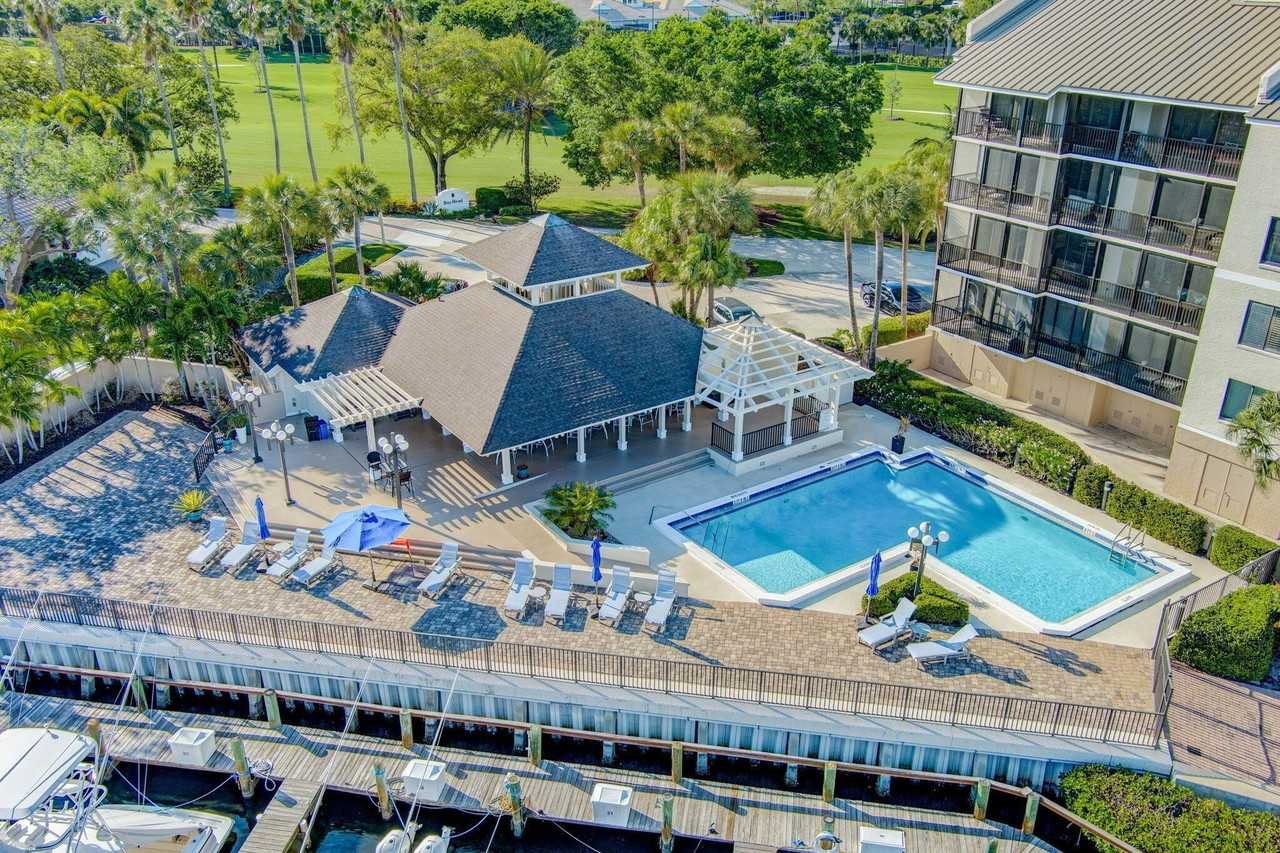 16910 Bay St #E503 - Photo 2 of 33