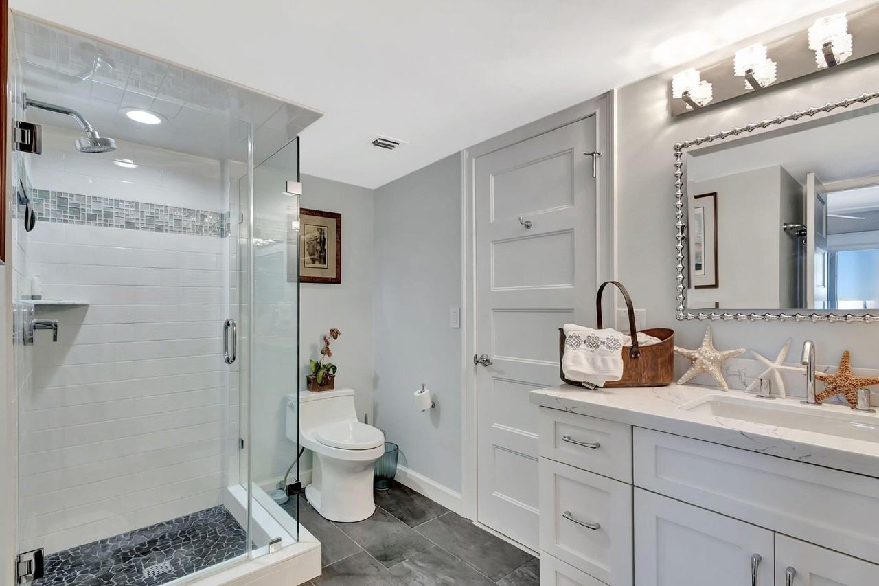 16910 Bay St #E503 - Photo 7 of 33