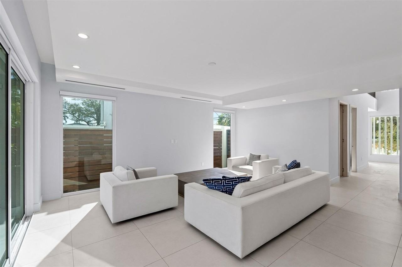 605 Sw 12th St - Photo 6 of 35