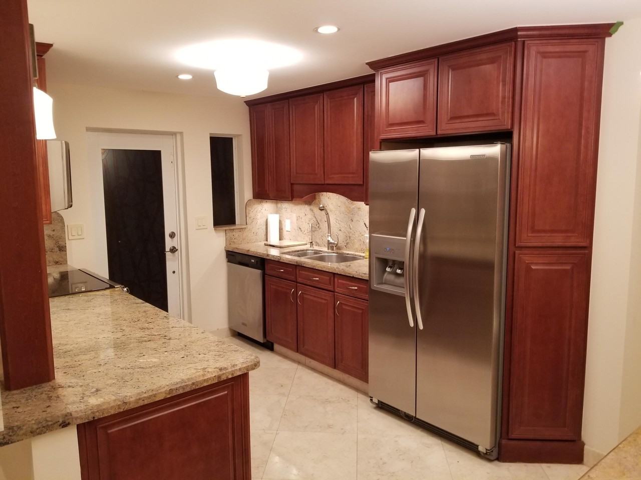 2857 Ne 32nd St #8 - Photo 3 of 26