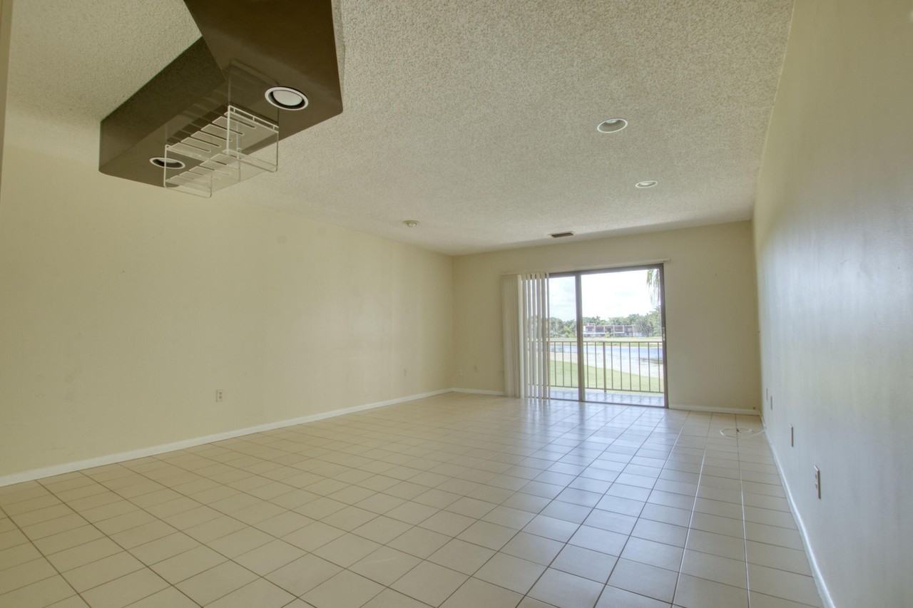 4657 Fountains Dr S #206 - Photo 5 of 13