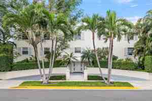 featured image of 350 Cocoanut Row #3A