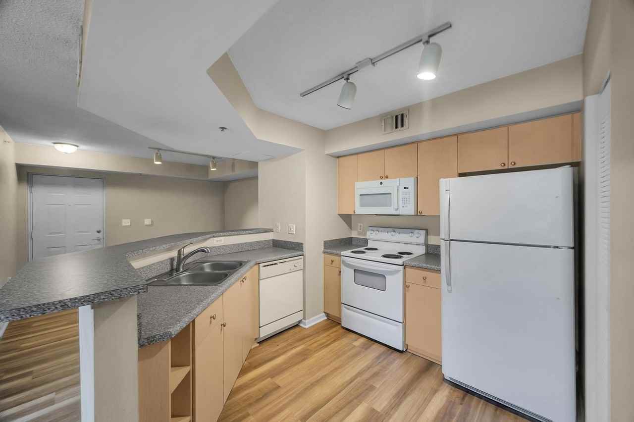 3614 Nw Adriatic Ln - Photo 6 of 22