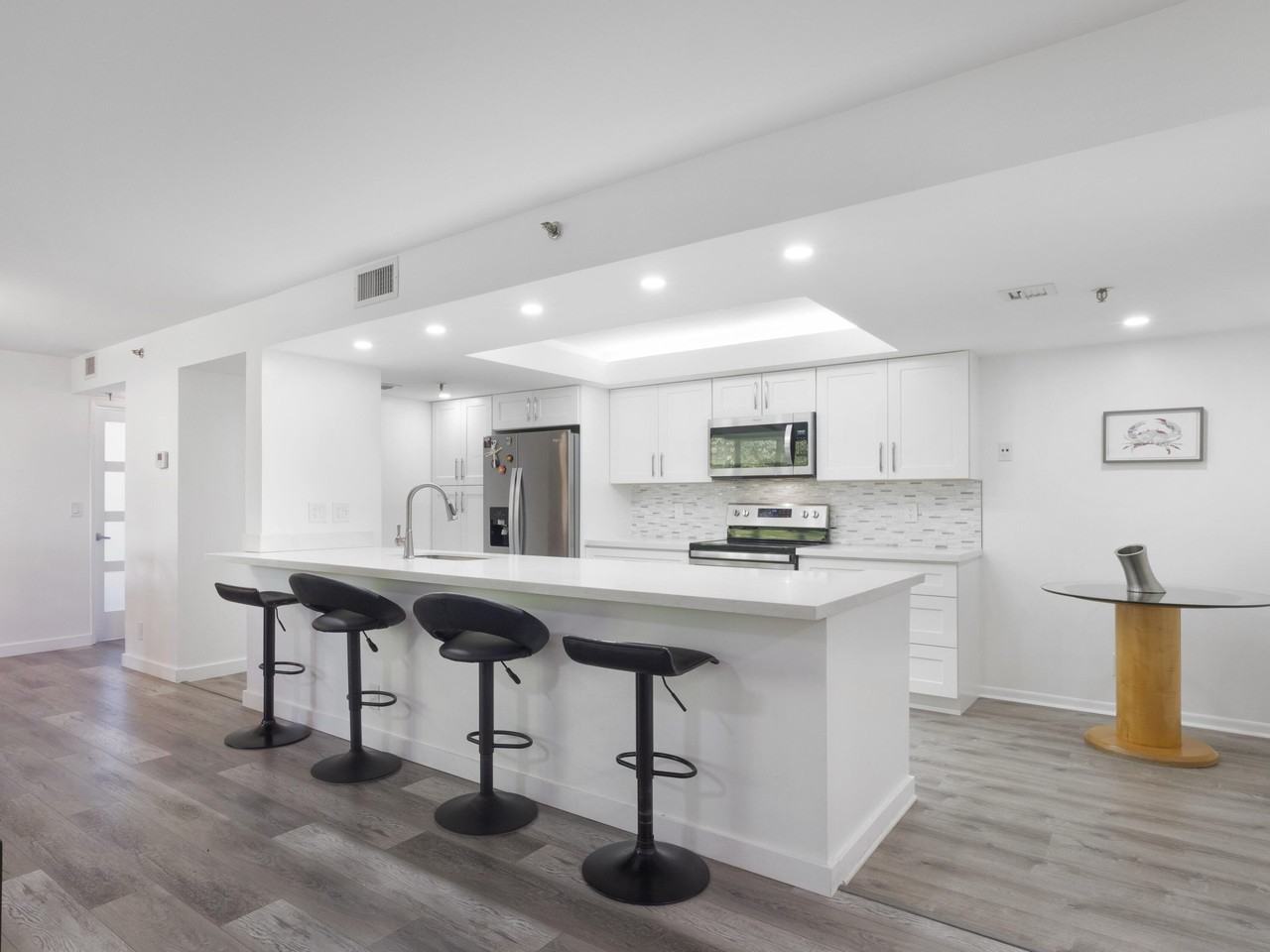 955 Egret Cir #402 - Photo 4 of 45