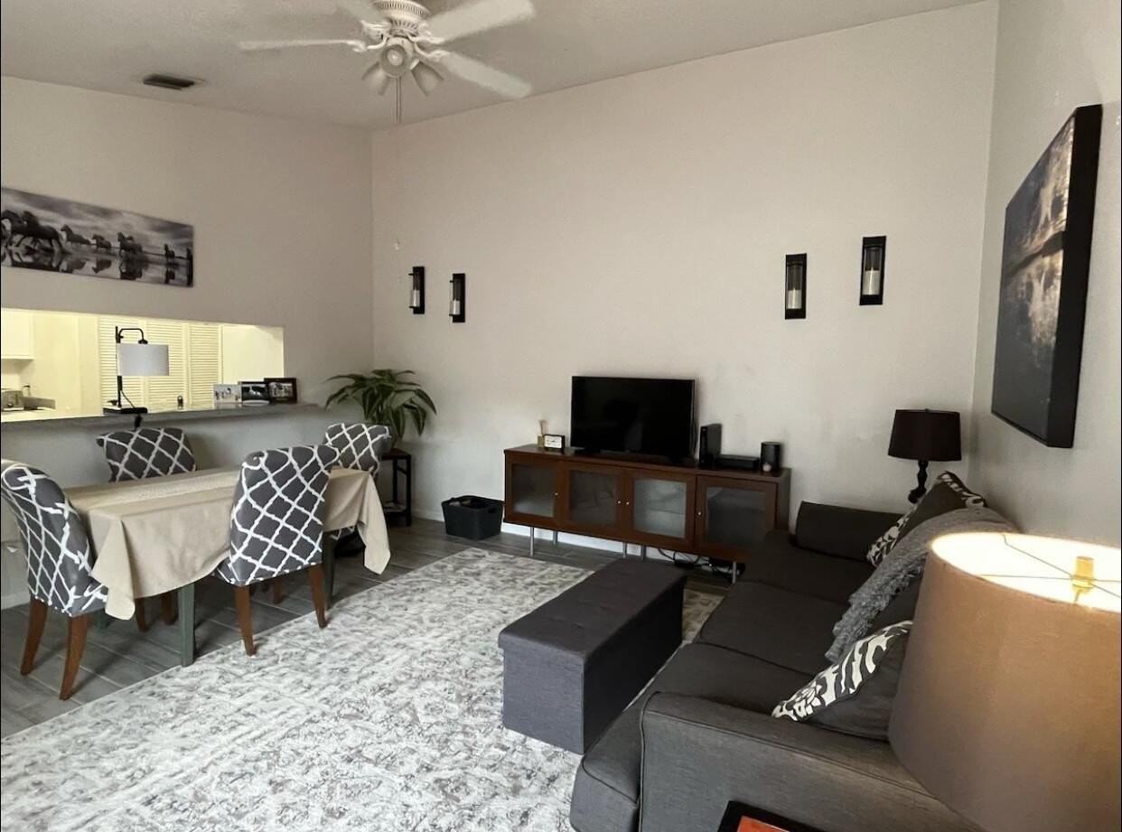 1289 Periwinkle Pl - Photo 4 of 16