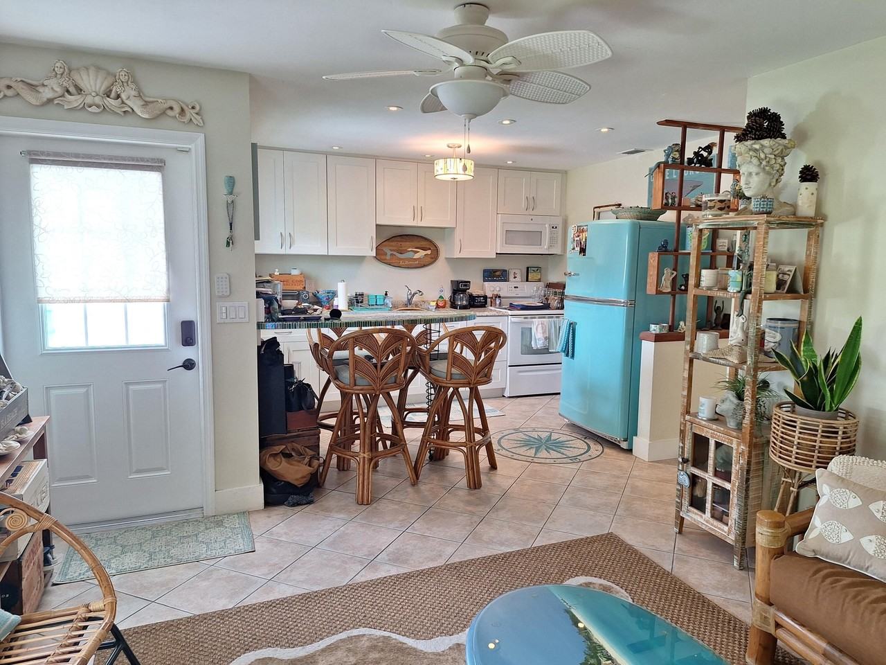 217 Se 2nd Ave - Photo 3 of 29