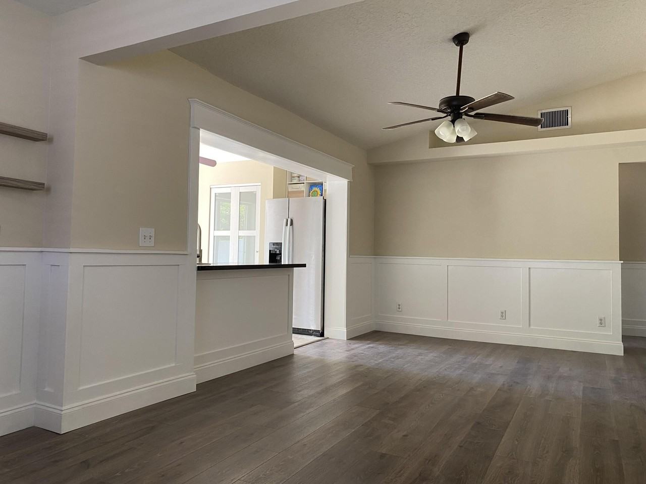 1057 Sw Spruce St - Photo 5 of 12