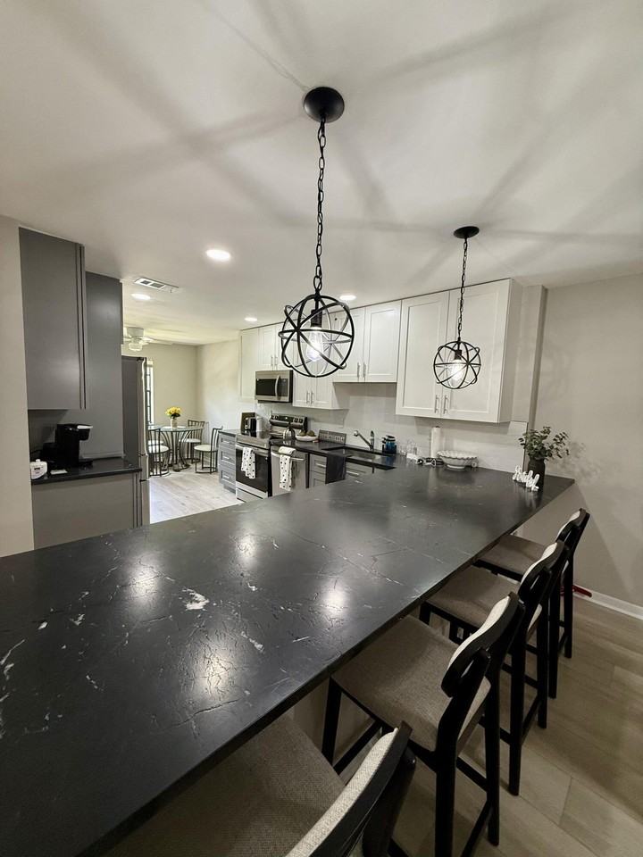 20 Westgate Ln #F - Photo 4 of 50